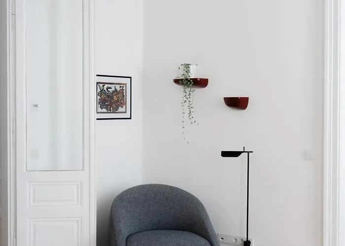 Design For Up To 7 Guests Near Prater *
